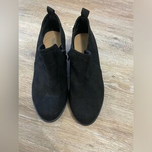 Torrid Black Boot size 8.5W fits big more like a 9. Never worn